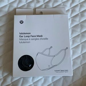 NWT- Lululemon Ear Loop Face Mask ~ Black